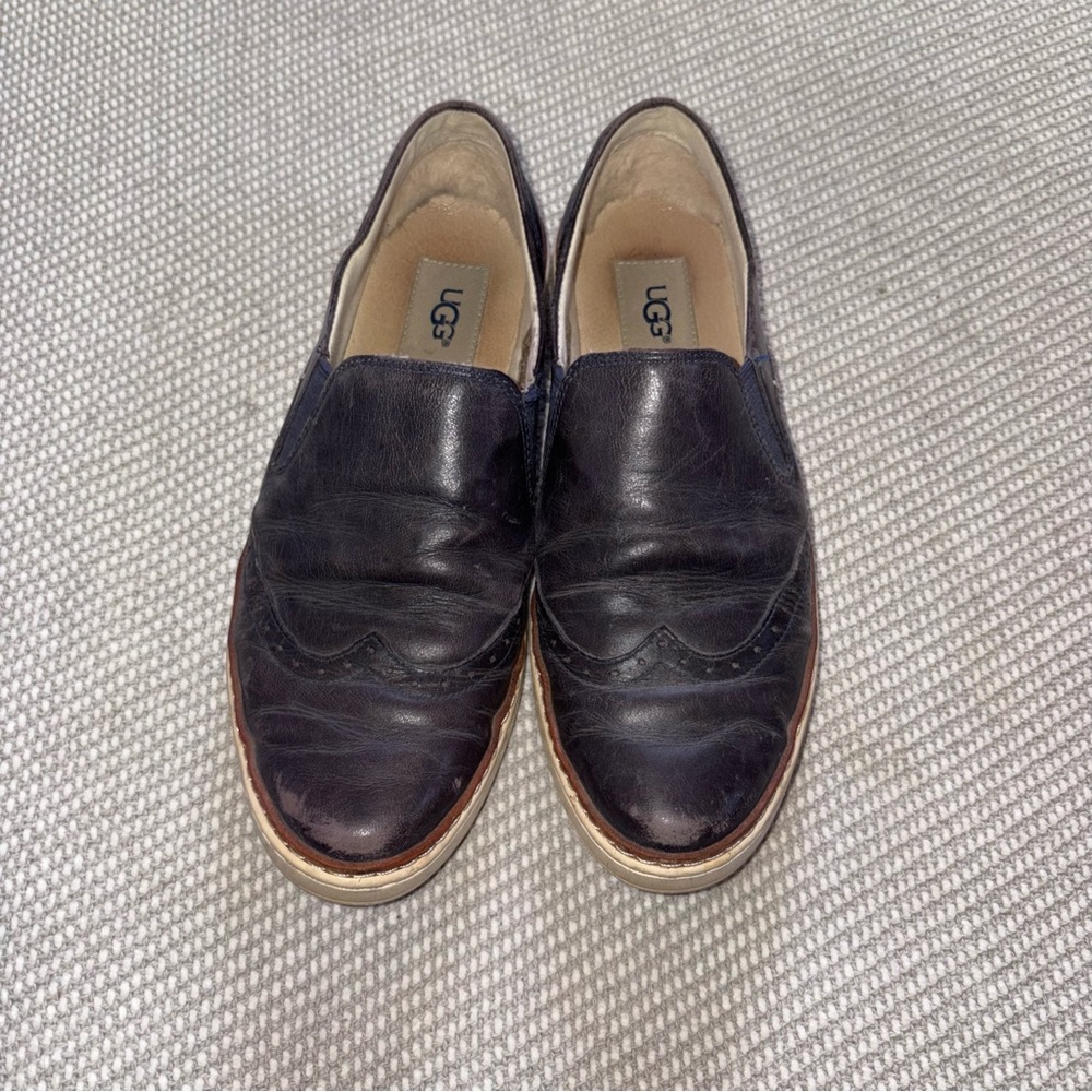 UGG Women's Hadria Navy Blue Leather Slip On Wingtip Loafer Shoes Sz 8